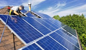 Service d'installation de photovoltaïque et tuiles photovoltaïques à Gassin